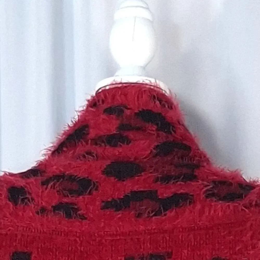 None and/or Unknown bold red